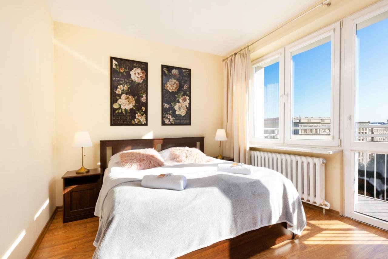 Apartments City Center Krucza By Renters Warsawa Bagian luar foto